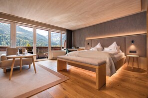 Zimmersafe, kostenloses WLAN, Bettwäsche