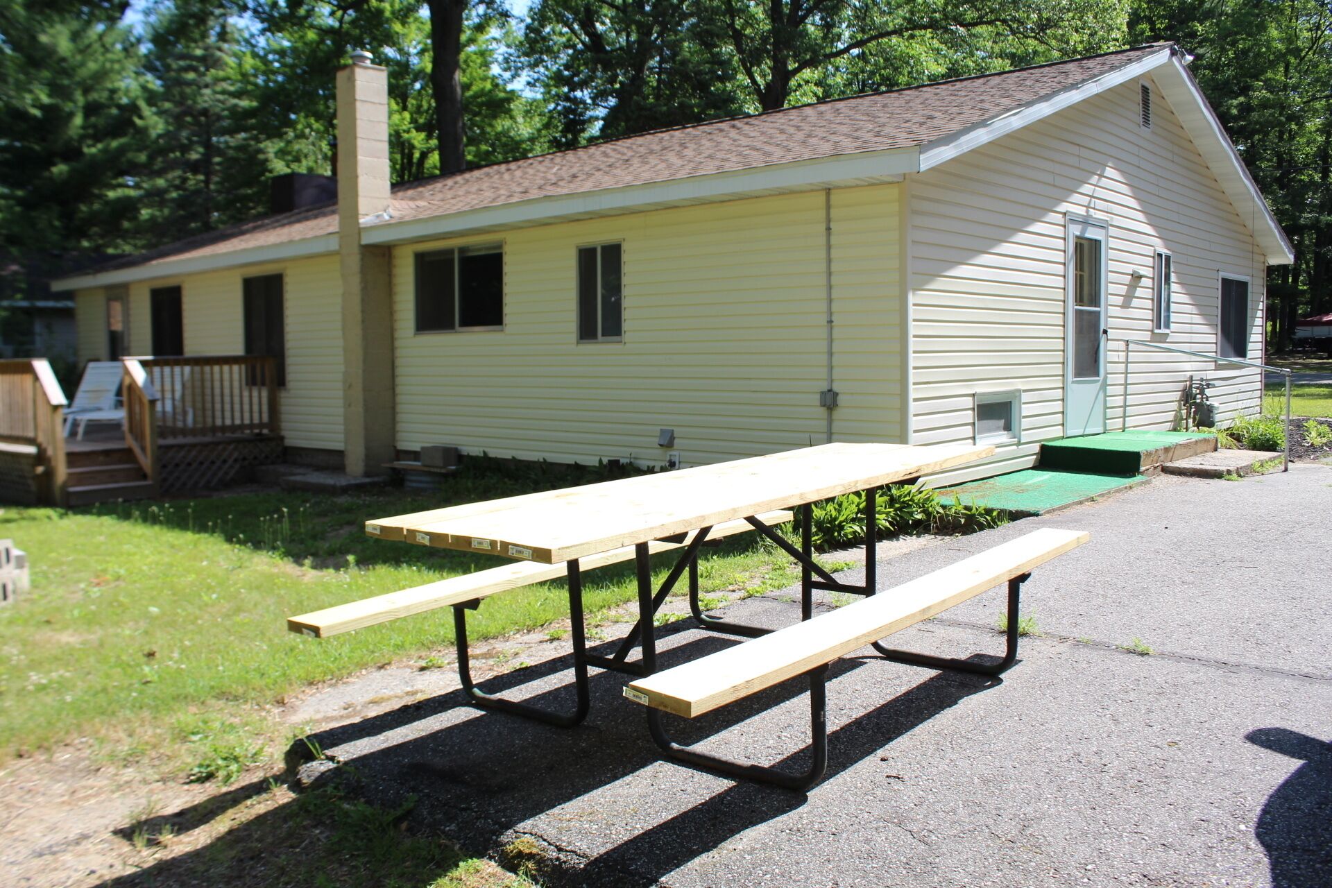 3 Bedroom/2 Bath w/ Garage PERFECT for groups - Houghton Lake & ORV Trail Access