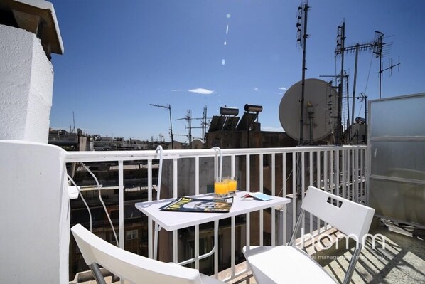 Studio | Balcony - 30m² homm Apartment in the center of Athens (Athens)