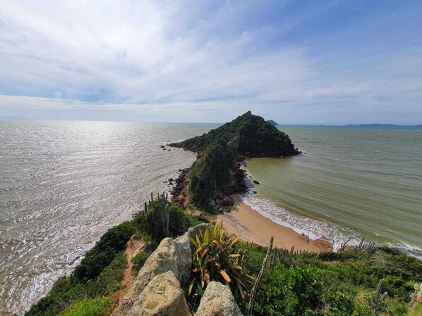 Beach nearby, sun loungers
