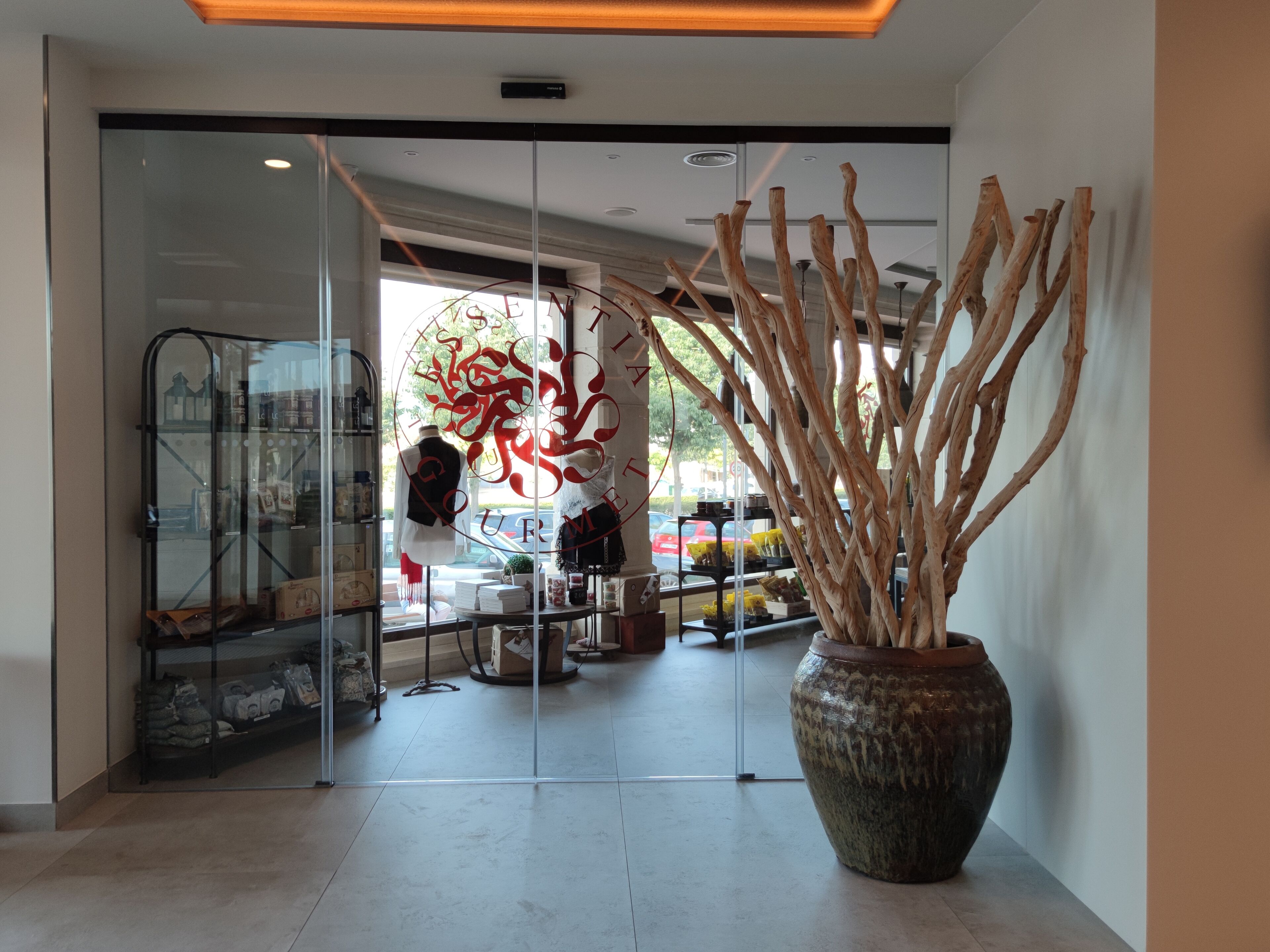 43-inch smart tv with digital channels, tv