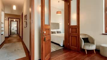 3 bedrooms, iron/ironing board, travel crib, WiFi