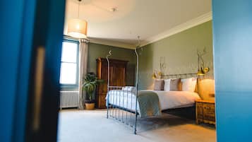 9 bedrooms, iron/ironing board, travel crib, free WiFi
