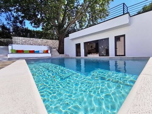 Charming Istrian Retreat with Modern Comforts and Timeless Character