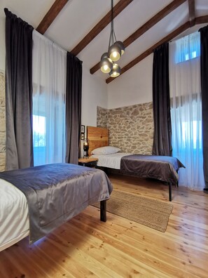 4 Schlafzimmer, Bügeleisen/Bügelbrett, Reisekinderbett, kostenloses WLAN
