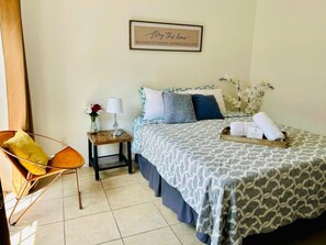1 chambre, fer et planche à repasser, Wi-Fi gratuit, draps fournis