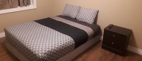 2 sovrum, strykjärn/strykbräda, wi-fi och sängkläder