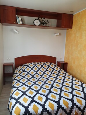 2 makuuhuonetta, vuodevaatteet