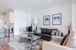 Apartment | Living area