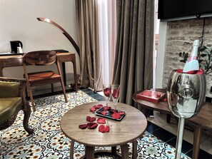 Suite, Hot Tub | Khidmat champagne