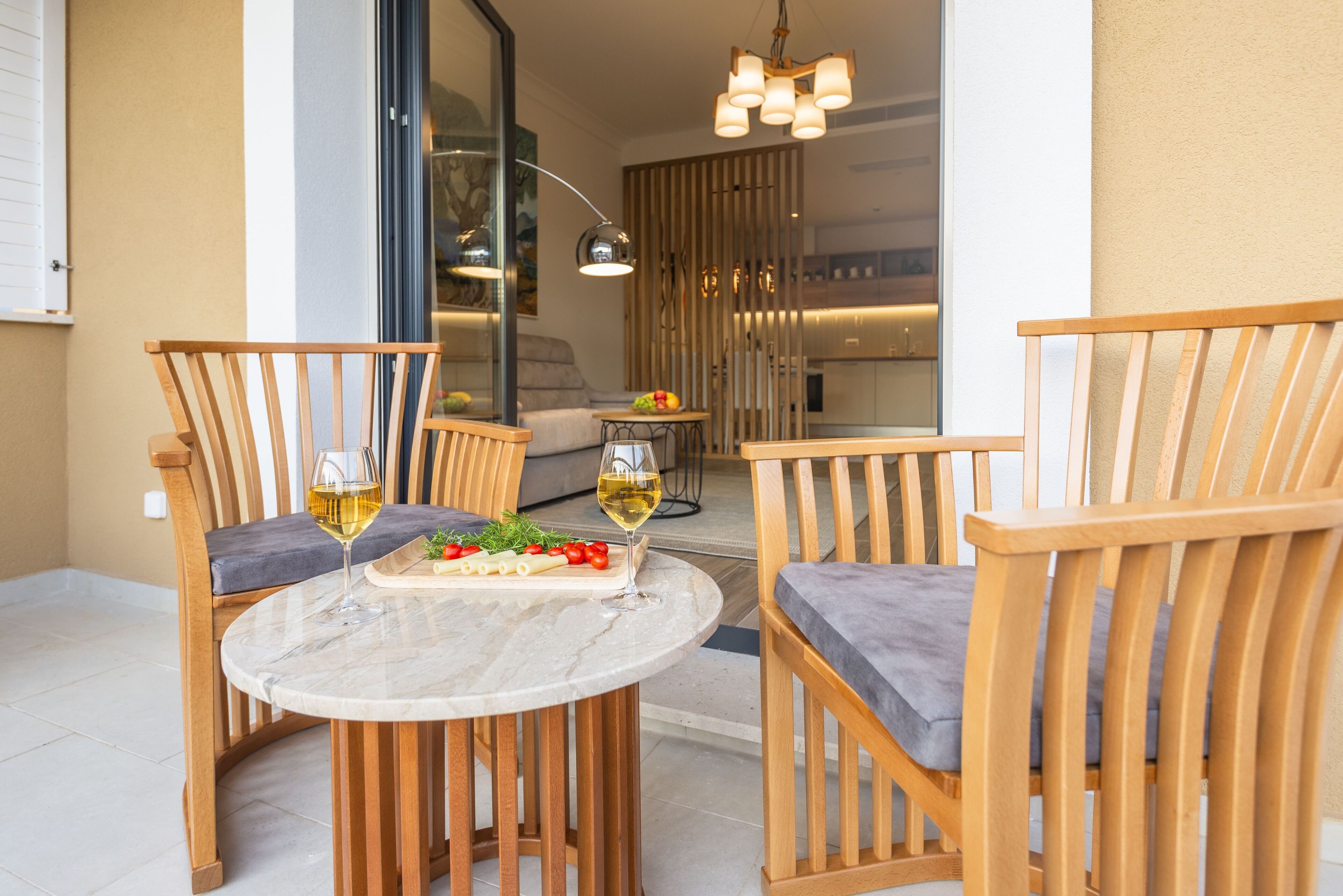 Departamento, 2 habitaciones (C-4216) | Balcón