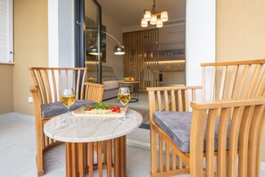 Appartement, 2 chambres (C-4216) | Balcon