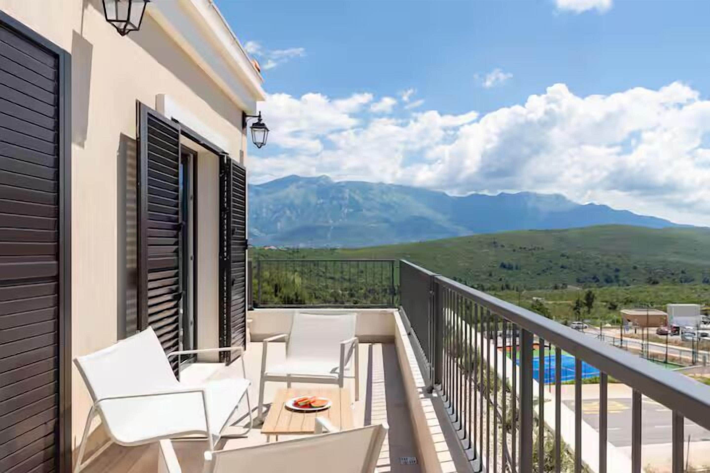 Luxury Apartment, 2 Bedrooms | Terrace/patio