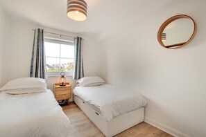 2 bedrooms, iron/ironing board, travel crib, free WiFi