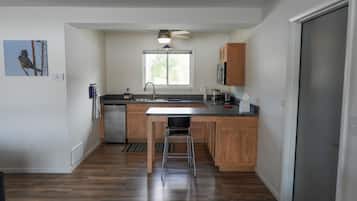 Fridge, microwave, stovetop, electric kettle
