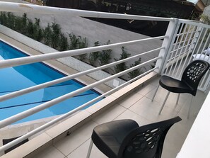 Superior Room, 1 Queen Bed with Sofa bed, Pool View | Terrace/patio - Seaway Flats (Caraguatatuba)
