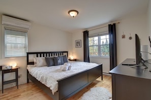 2 عدّة غرف نوم ومكتب ومكواة/لوح كي وسرير سفر