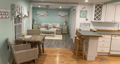 Cottage by the shore in the quaint neighborhood of Snug Harbor