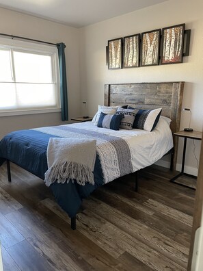 2 bedrooms, iron/ironing board, free WiFi, bed sheets