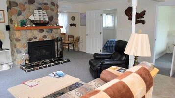 House, Multiple Beds (350 10th Ave) | Living room | Fireplace