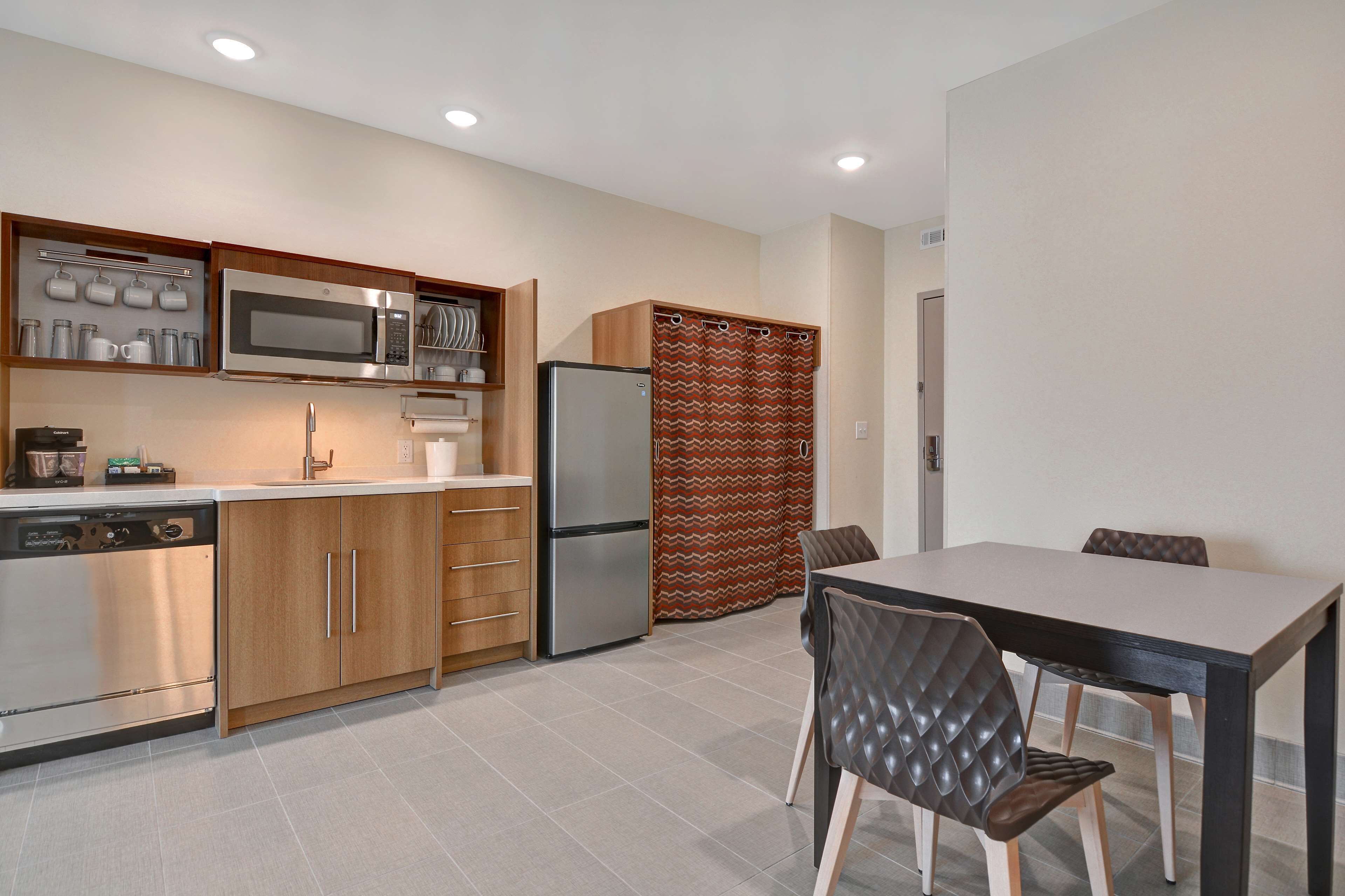 Foto - Home2 Suites By Hilton Savannah Midtown, Ga
