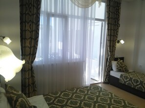 Basic Triple Room