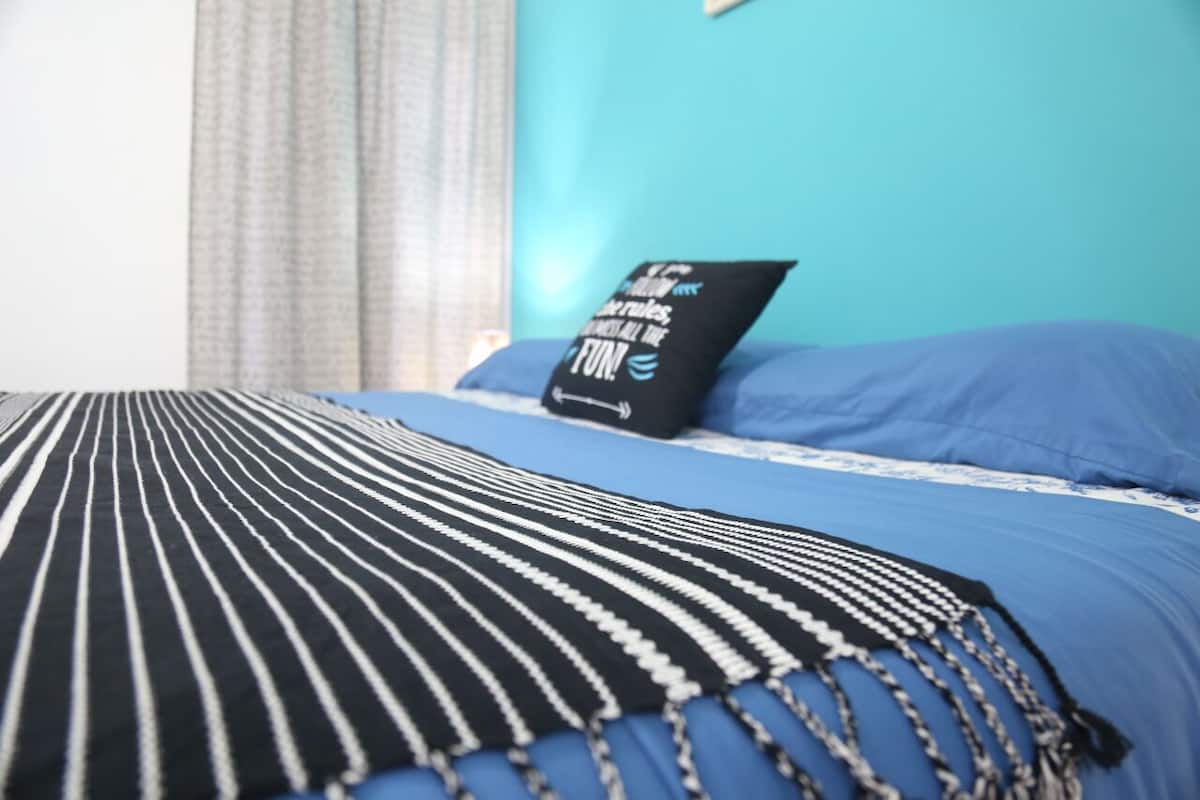 Apartment (Azul) | 1 bedroom, in-room safe, iron/ironing board, WiFi (free)