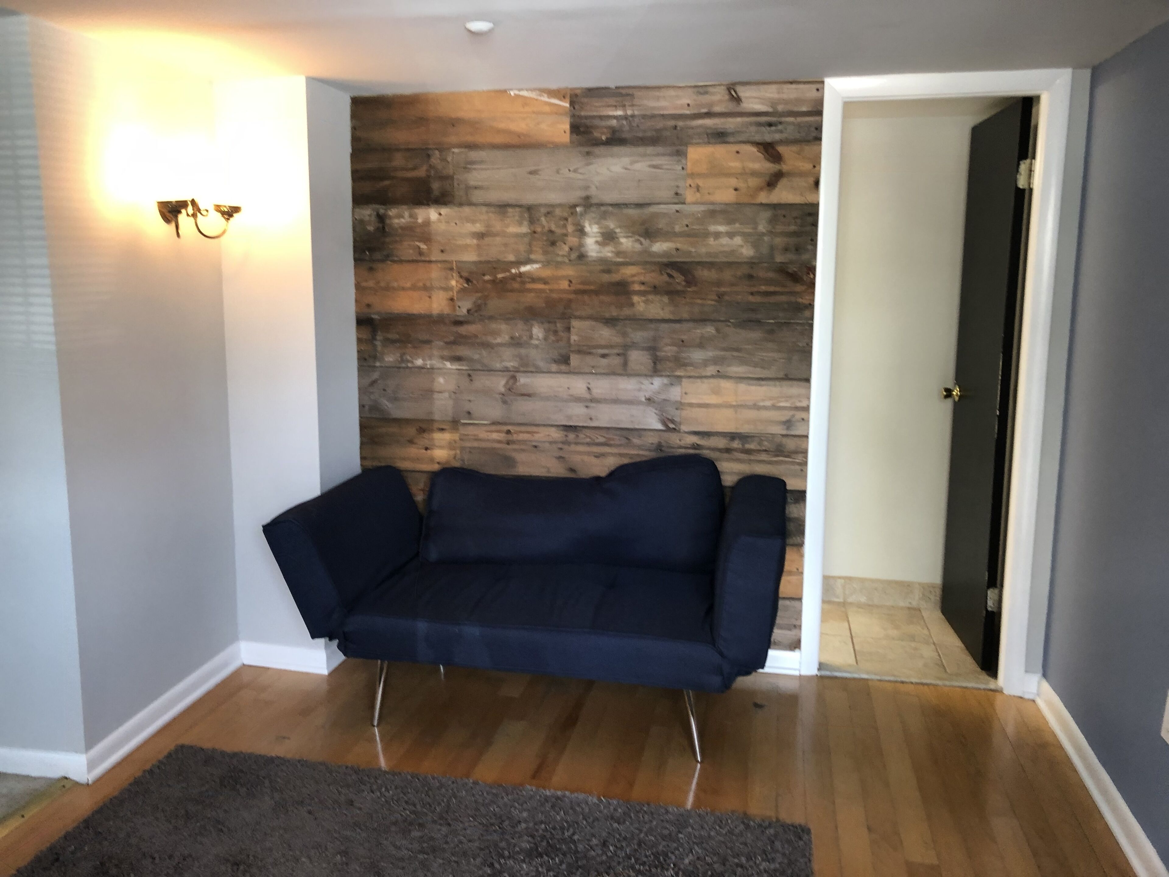 junior suite | living area | flat-screen tv