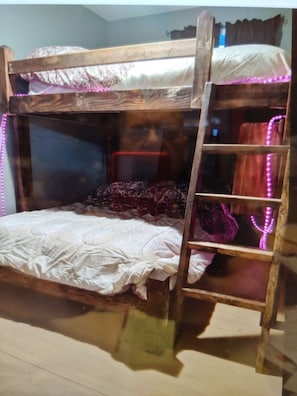 3 chambres, Wi-Fi gratuit, draps fournis