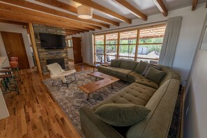 TV, fireplace - Fun and Eclectic McNiffityville!  Dog Friendly - Near Town! (Salida)