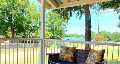 Lakeview Cottage Near Boat Ramp