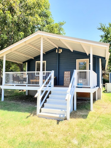 Lakeview Cottage Near Boat Ramp