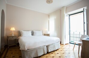 Comfort-Doppel- oder -Zweibettzimmer, Balkon | Hochwertige Bettwaren, Daunenbettdecken