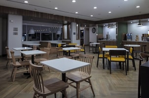 Desayuno continental incluido todos los días 