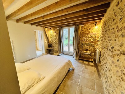 L’Oliviade- Farm house in the heart of the French countryside