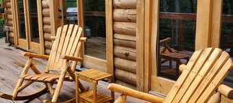 Potomac Cabin: Riverfront, 7 acres, sleeps 14, hot tub, Starlink