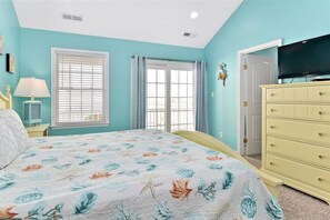 4 bedrooms, iron/ironing board, WiFi