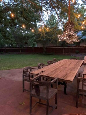 Outdoor dining