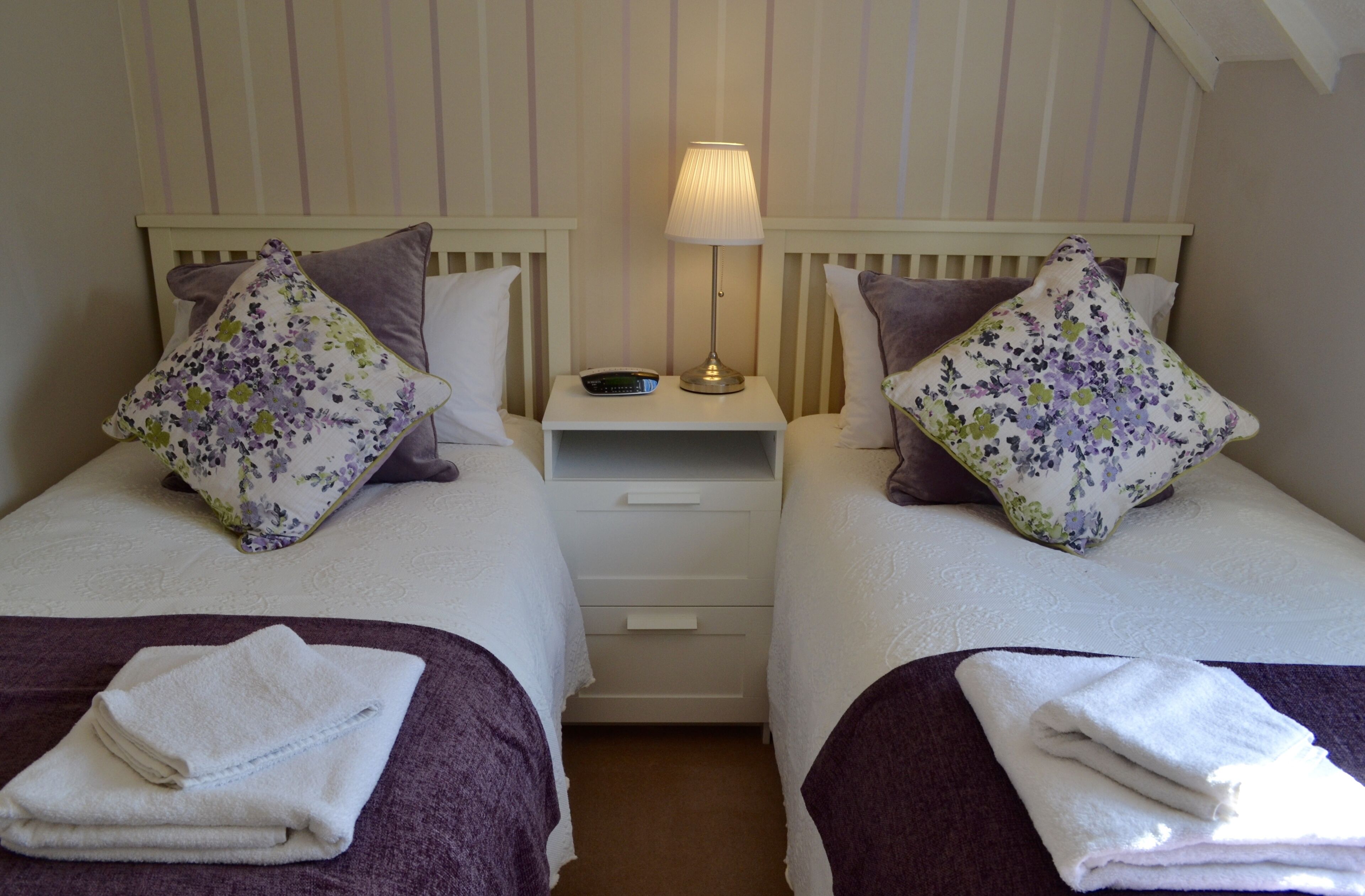 Ferienhaus, eigenes Bad, Flussblick | 2 Schlafzimmer