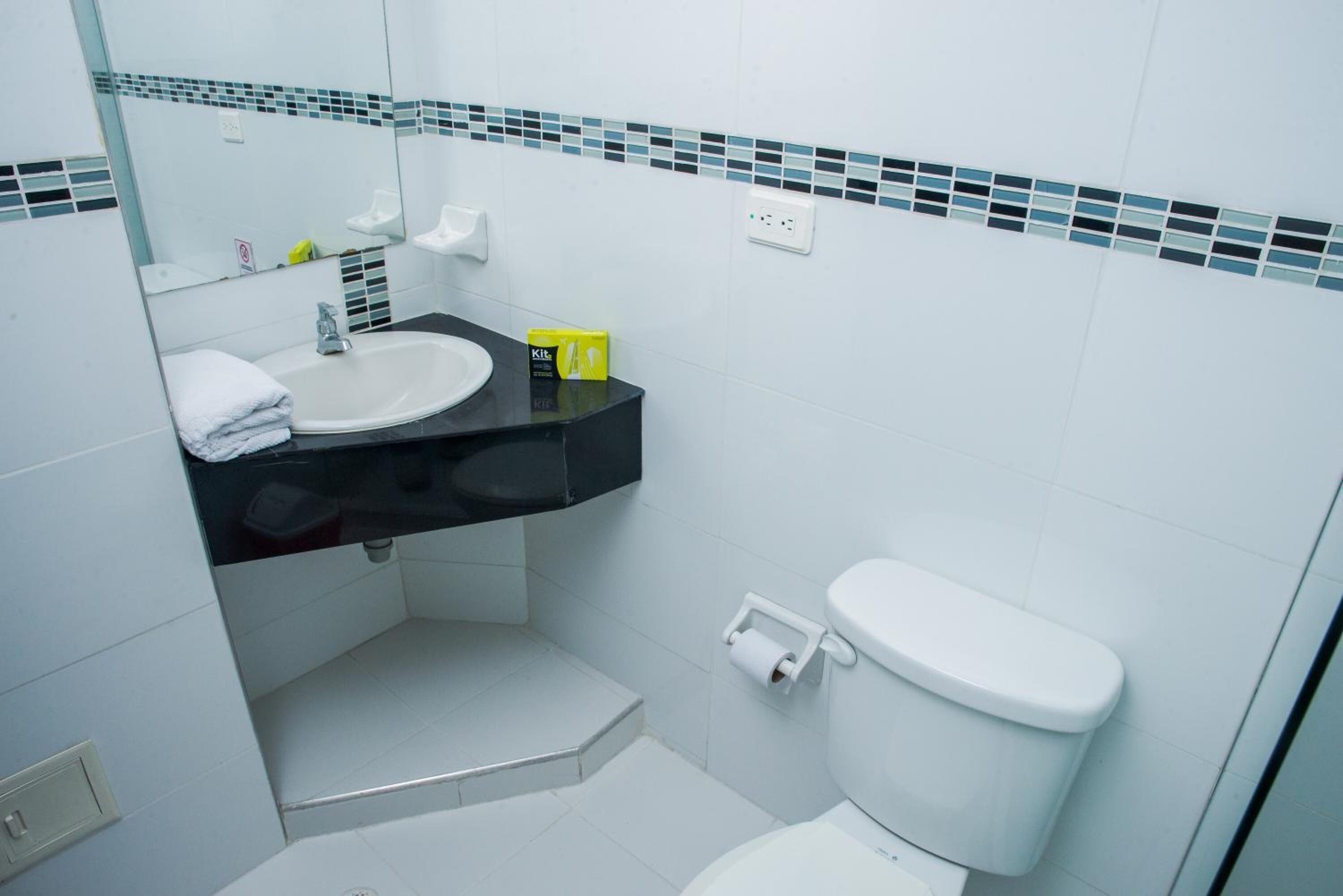 Foto - Ayenda 1315 Candiac