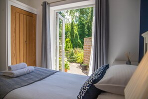 Apartment, Private Bathroom (Rivers Mist ) | 1 bedroom - River Mist (Telford)