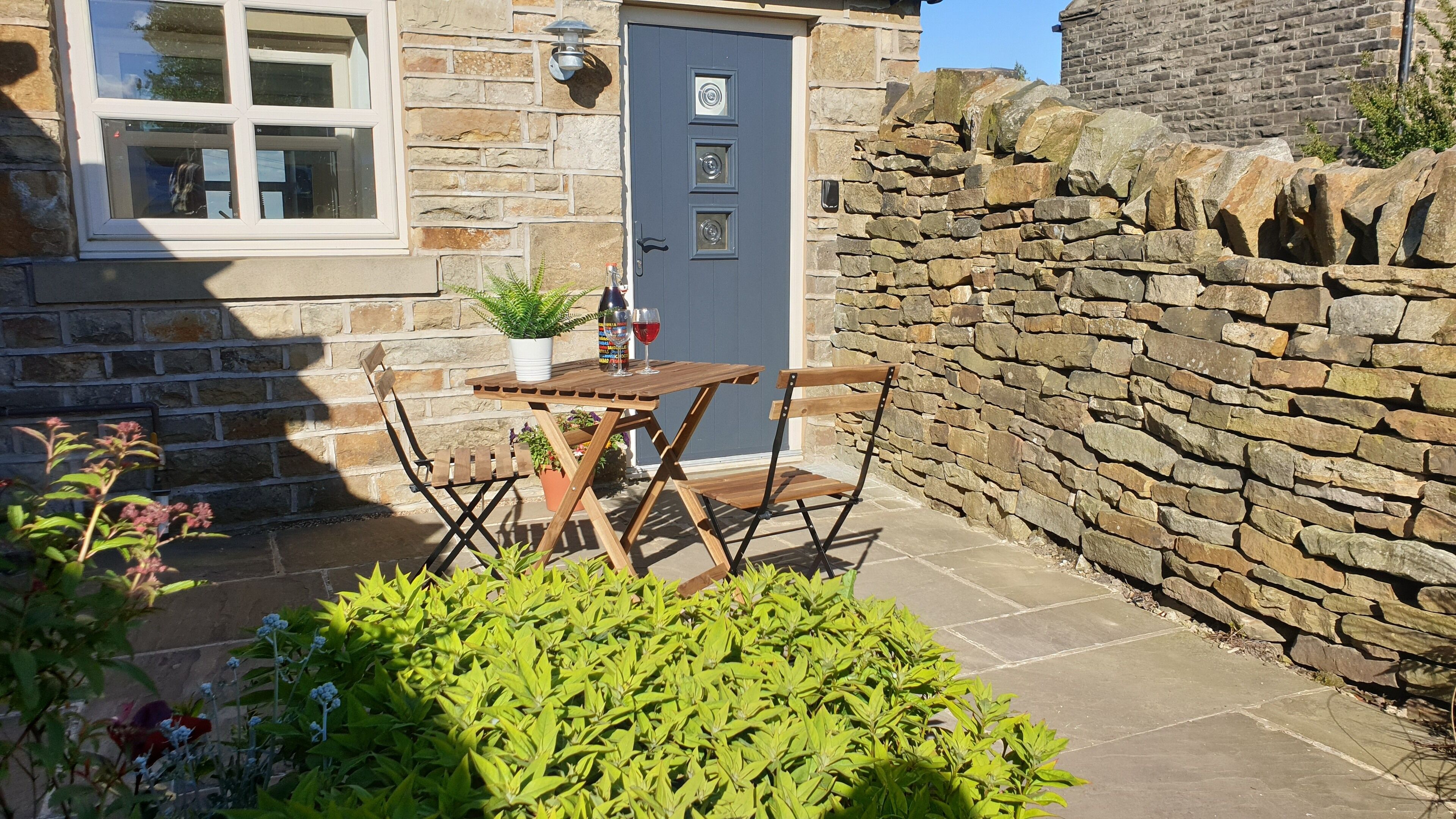 屋外ダイニングエリア