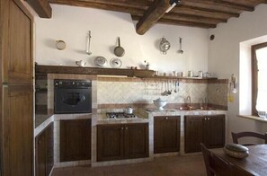 Kühlschrank, Ofen, Herdplatte, Geschirrspüler