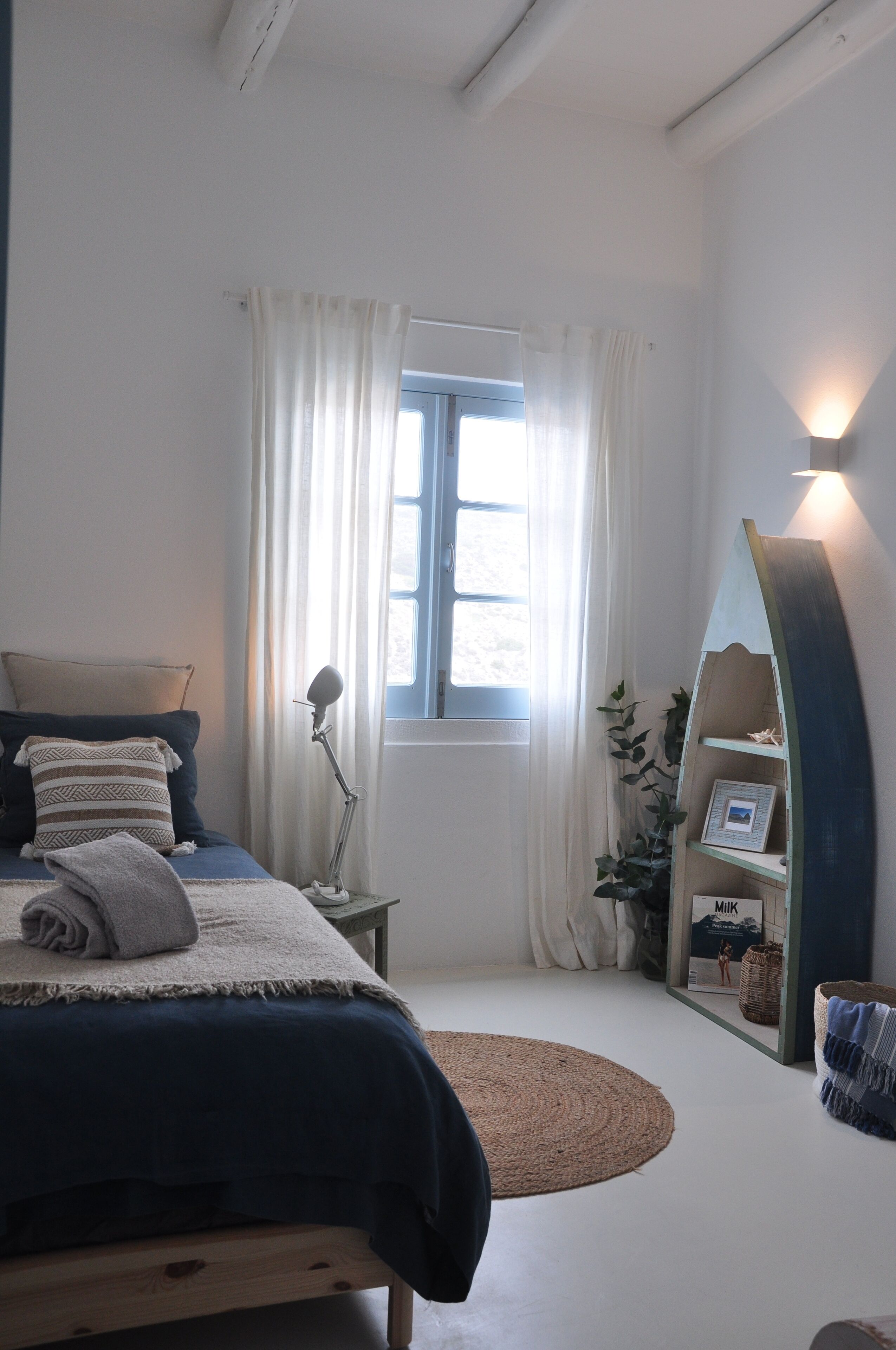 4 slaapkamers, een strijkplank/strijkijzer, reisbedje, gratis wifi