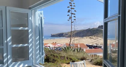 Casa Clerigo. Das Haus am Meer