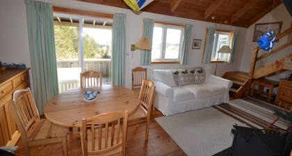 Writer's Retreat: Privacy within sight and sound of the sea