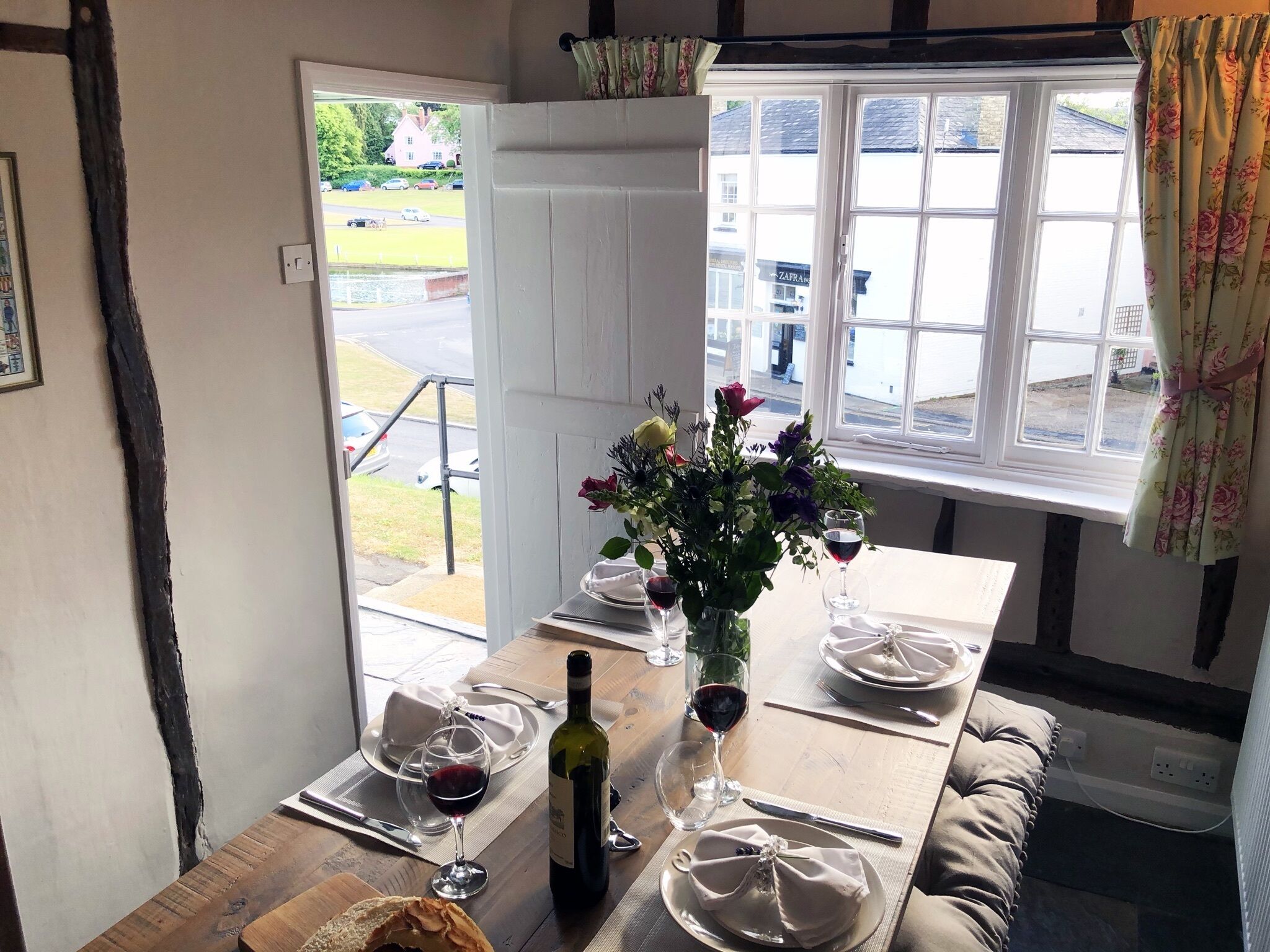 Traditional Cottage, Private Bathroom (Millie’s Cottage ) | Restaurant