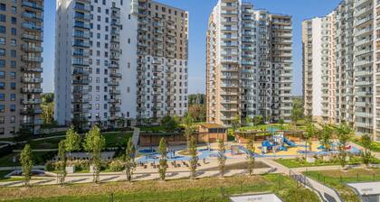 Stylish Apartment with Balcony | Parking and Workspace