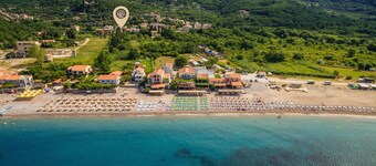 Viktorija - Two-Bedroom Apartment with Balcony