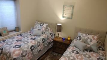 2 habitaciones, wifi gratis y ropa de cama